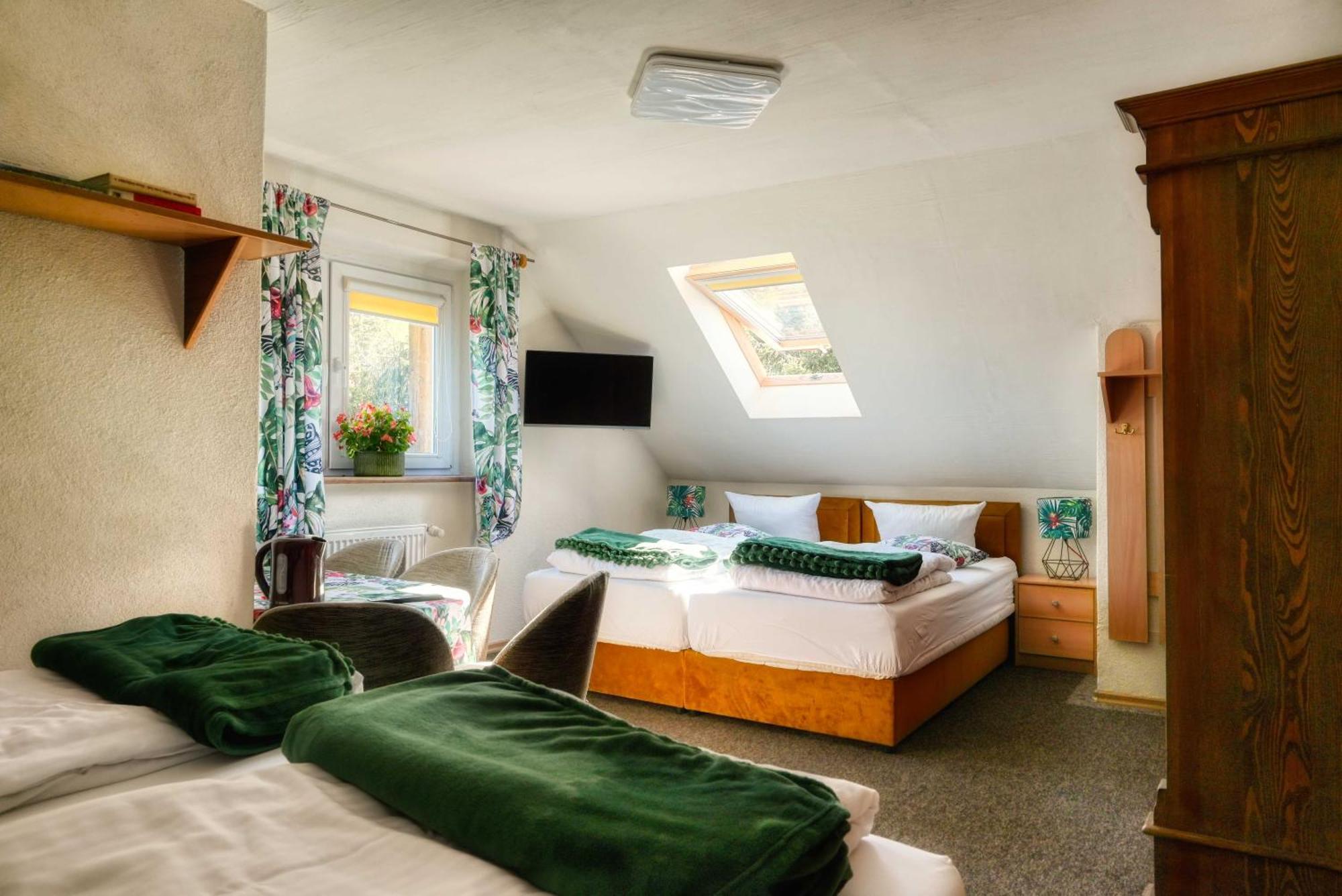 Bed and Breakfast Osrodek Jagienka Zieleniec Duszniki Zdrój Exterior foto