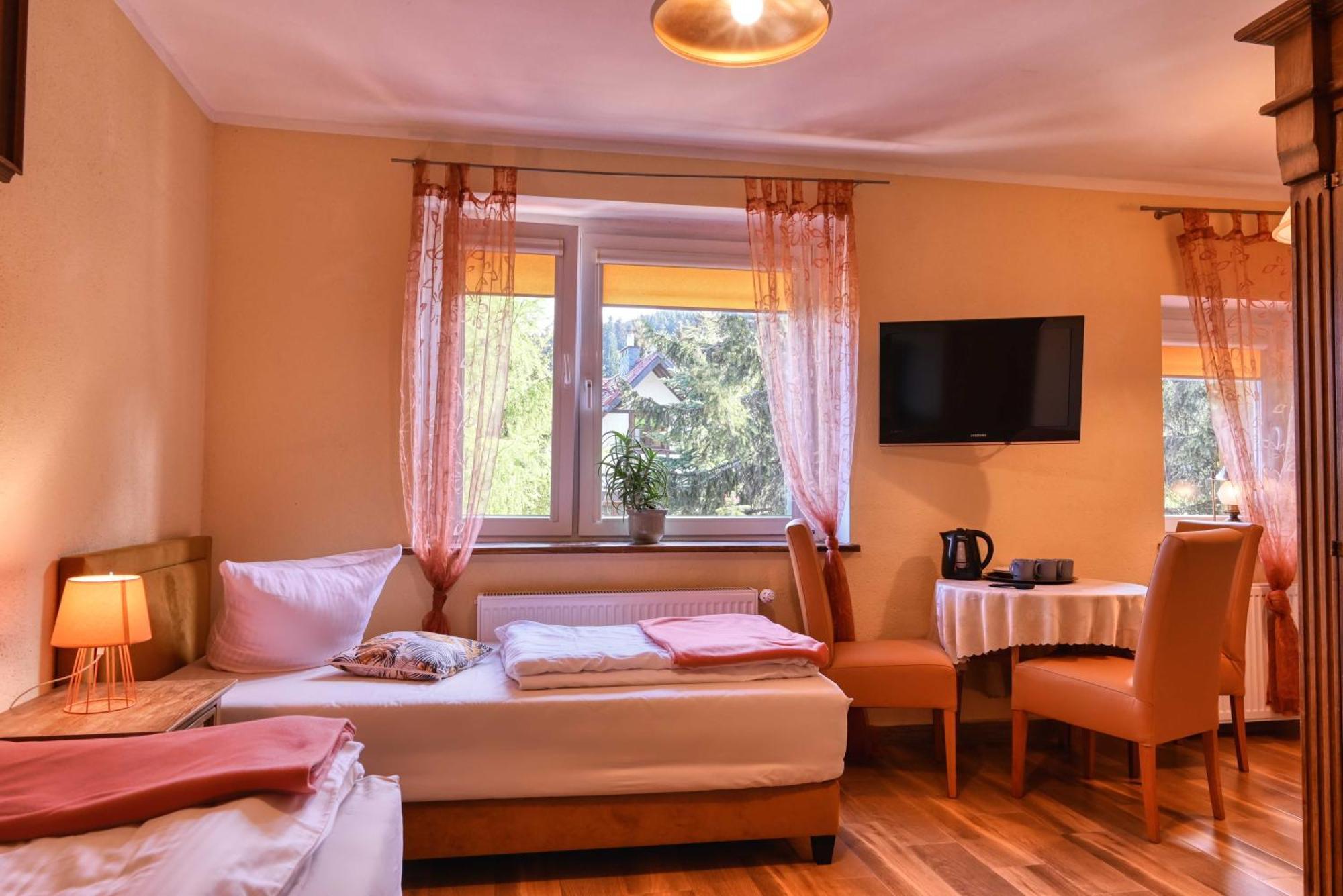 Bed and Breakfast Osrodek Jagienka Zieleniec Duszniki Zdrój Exterior foto